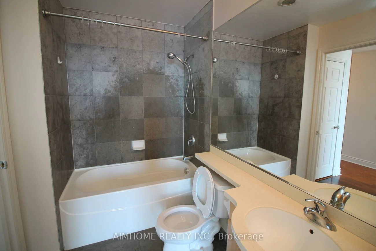 763, Bay, Bay Street Corridor, Toronto