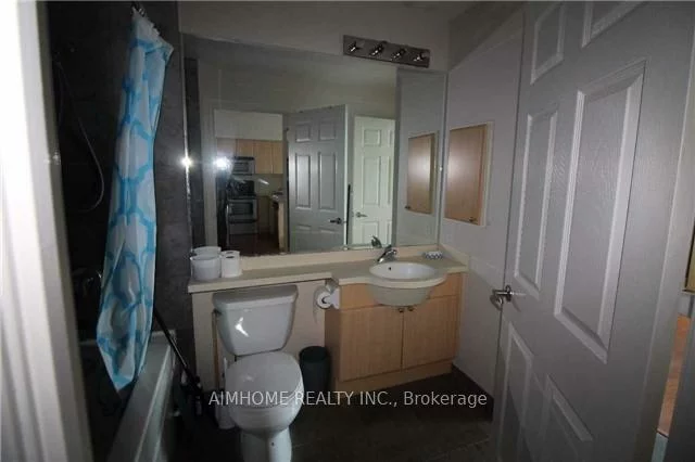 763, Bay, Bay Street Corridor, Toronto