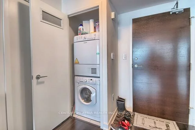 151, Dan Leckie, Waterfront Communities C1, Toronto