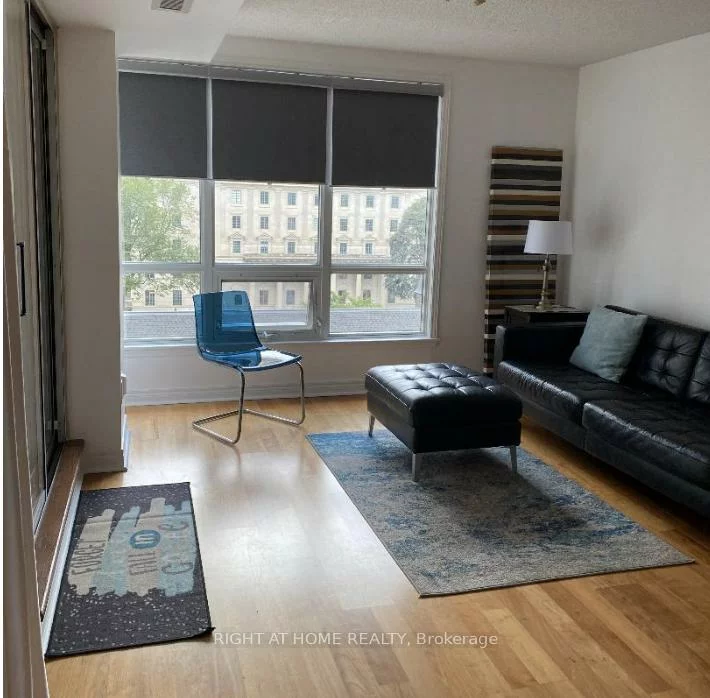 100, Hayden, Church-Yonge Corridor, Toronto