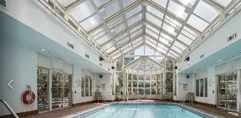 100, Hayden, Church-Yonge Corridor, Toronto