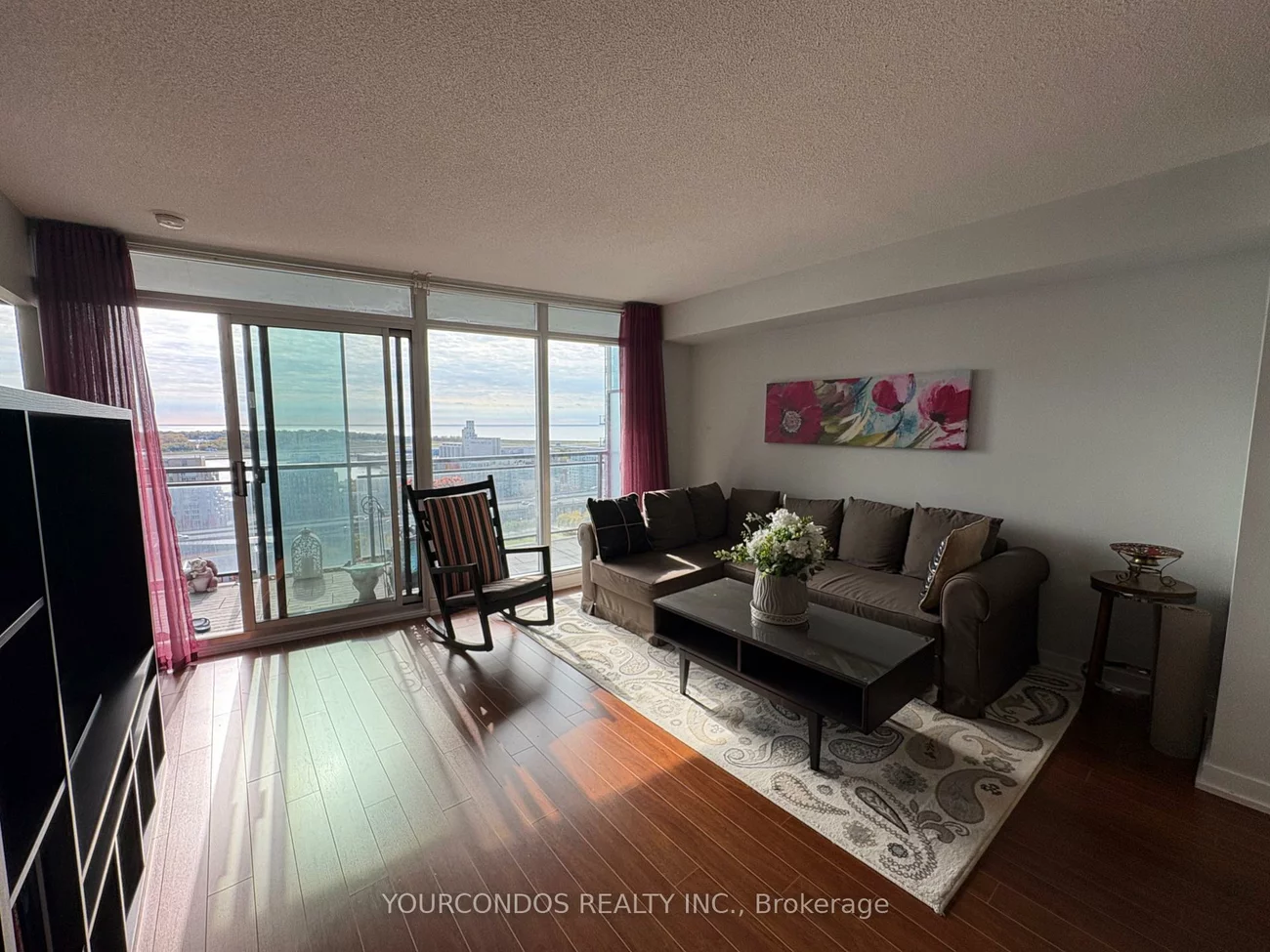 25, Capreol, Waterfront Communities C1, Toronto