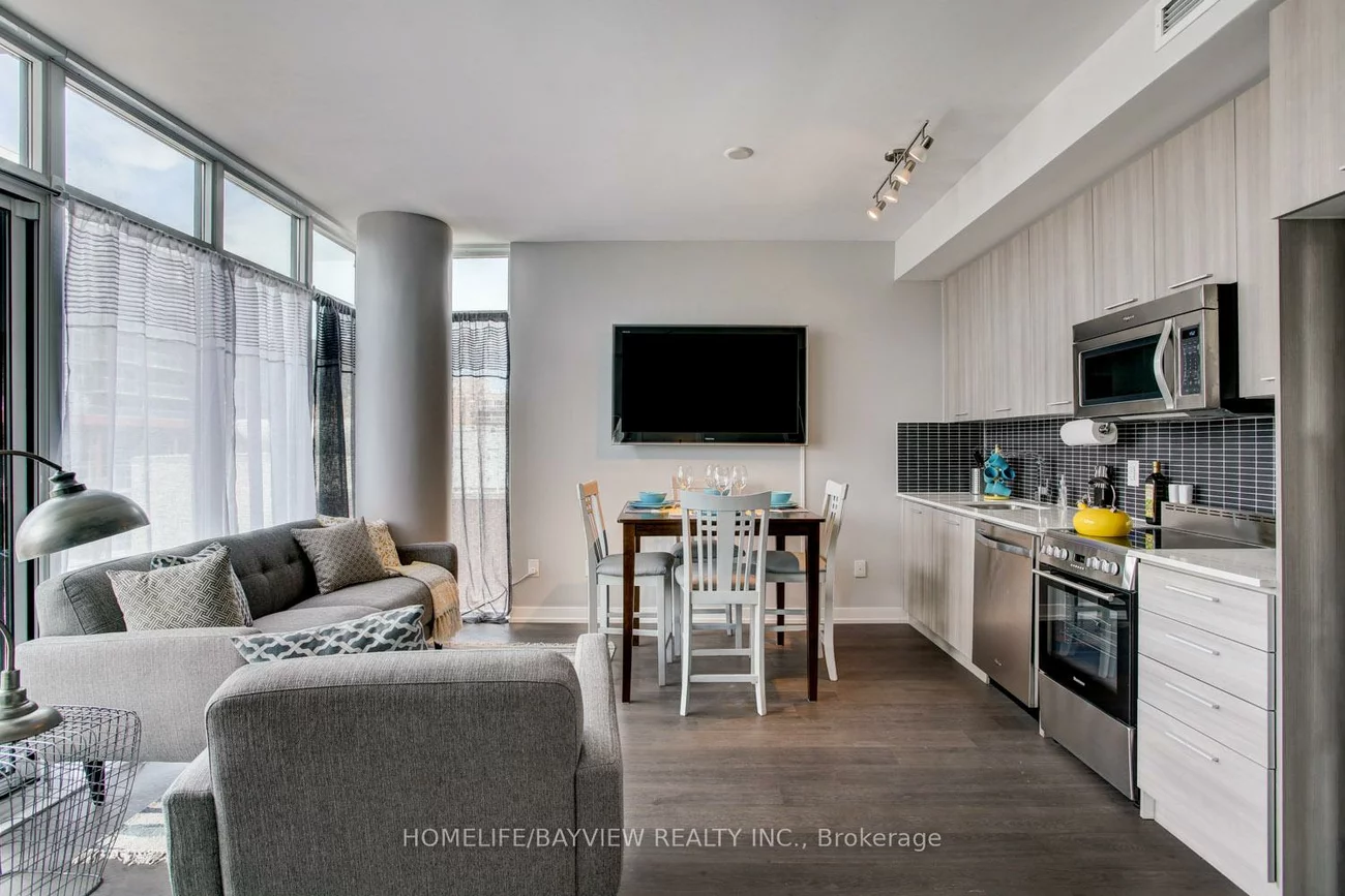 105, George, Moss Park, Toronto