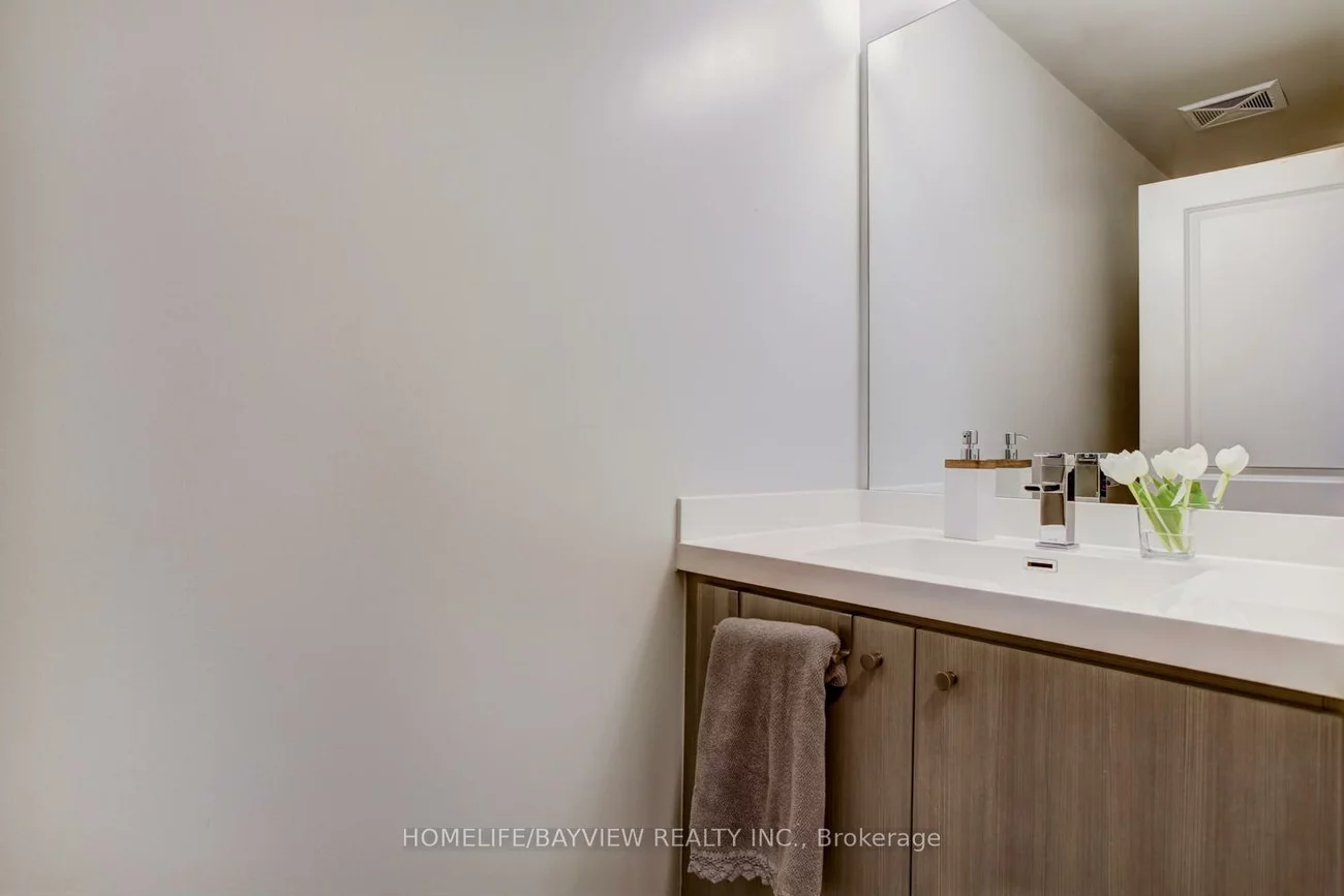 105, George, Moss Park, Toronto