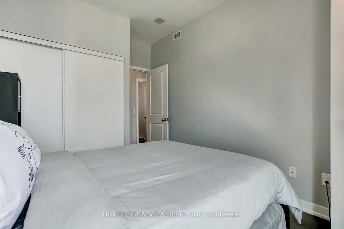 105, George, Moss Park, Toronto