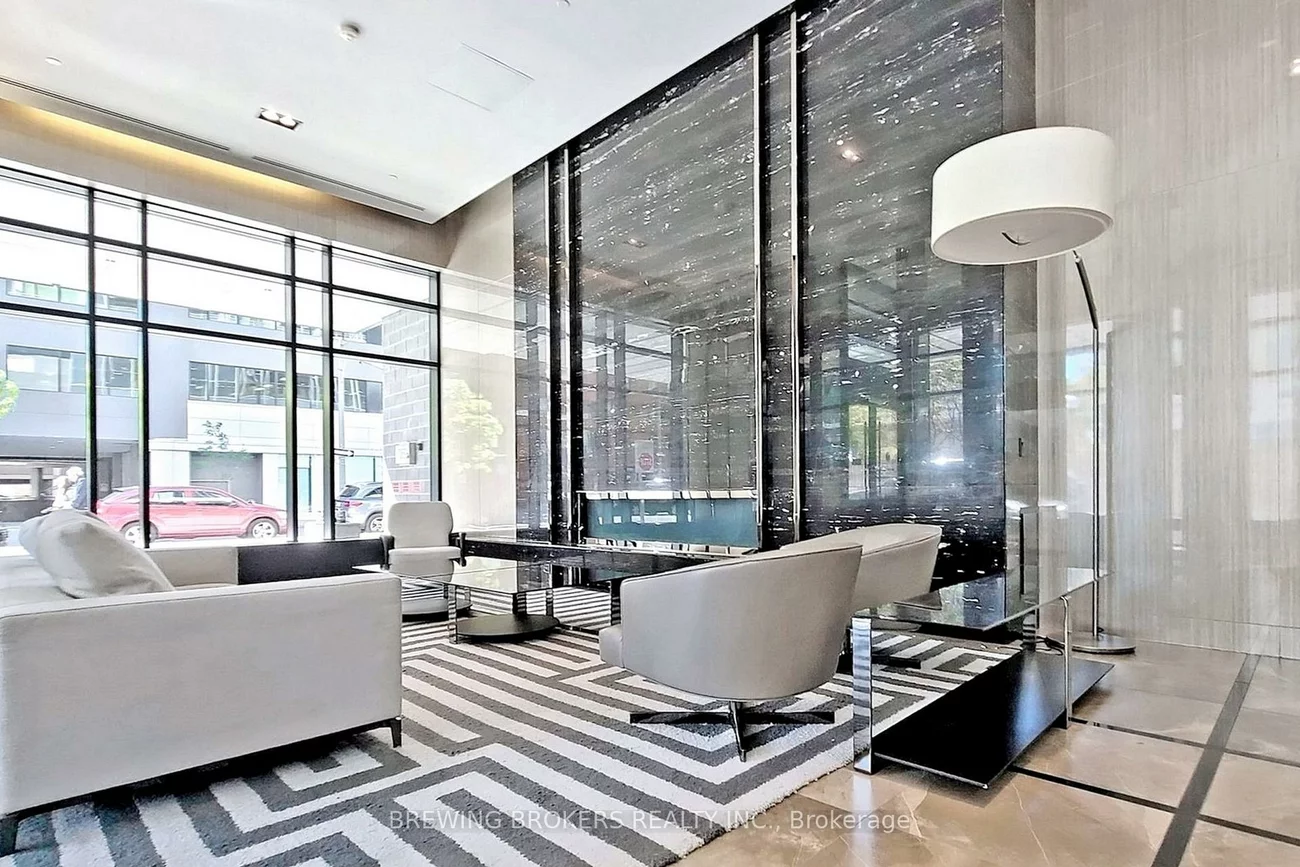 89, Dunfield, Mount Pleasant East, Toronto