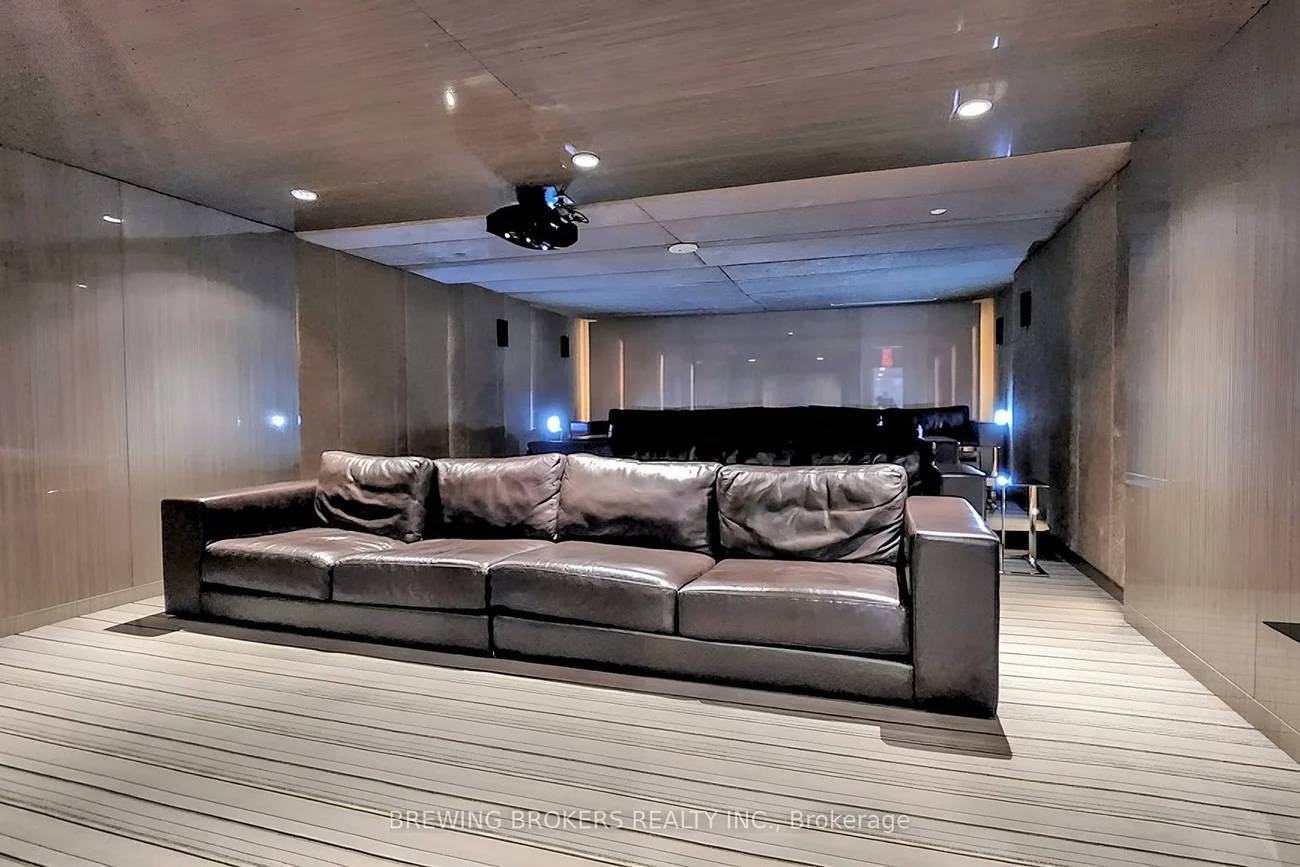 89, Dunfield, Mount Pleasant East, Toronto