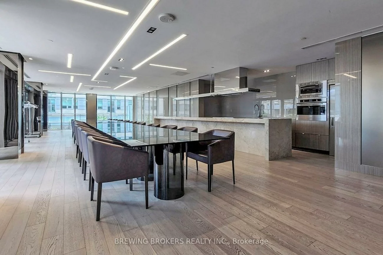 89, Dunfield, Mount Pleasant East, Toronto