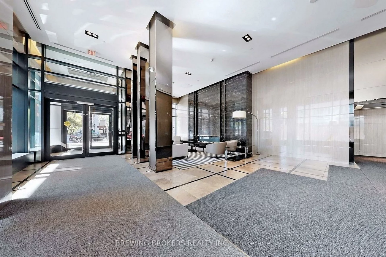 89, Dunfield, Mount Pleasant East, Toronto