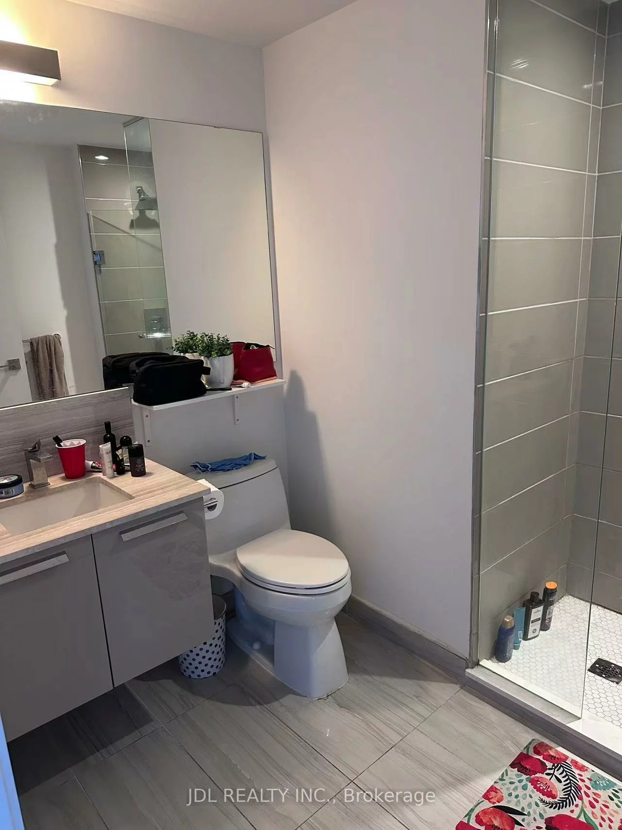 28, Wellesley, Church-Yonge Corridor, Toronto