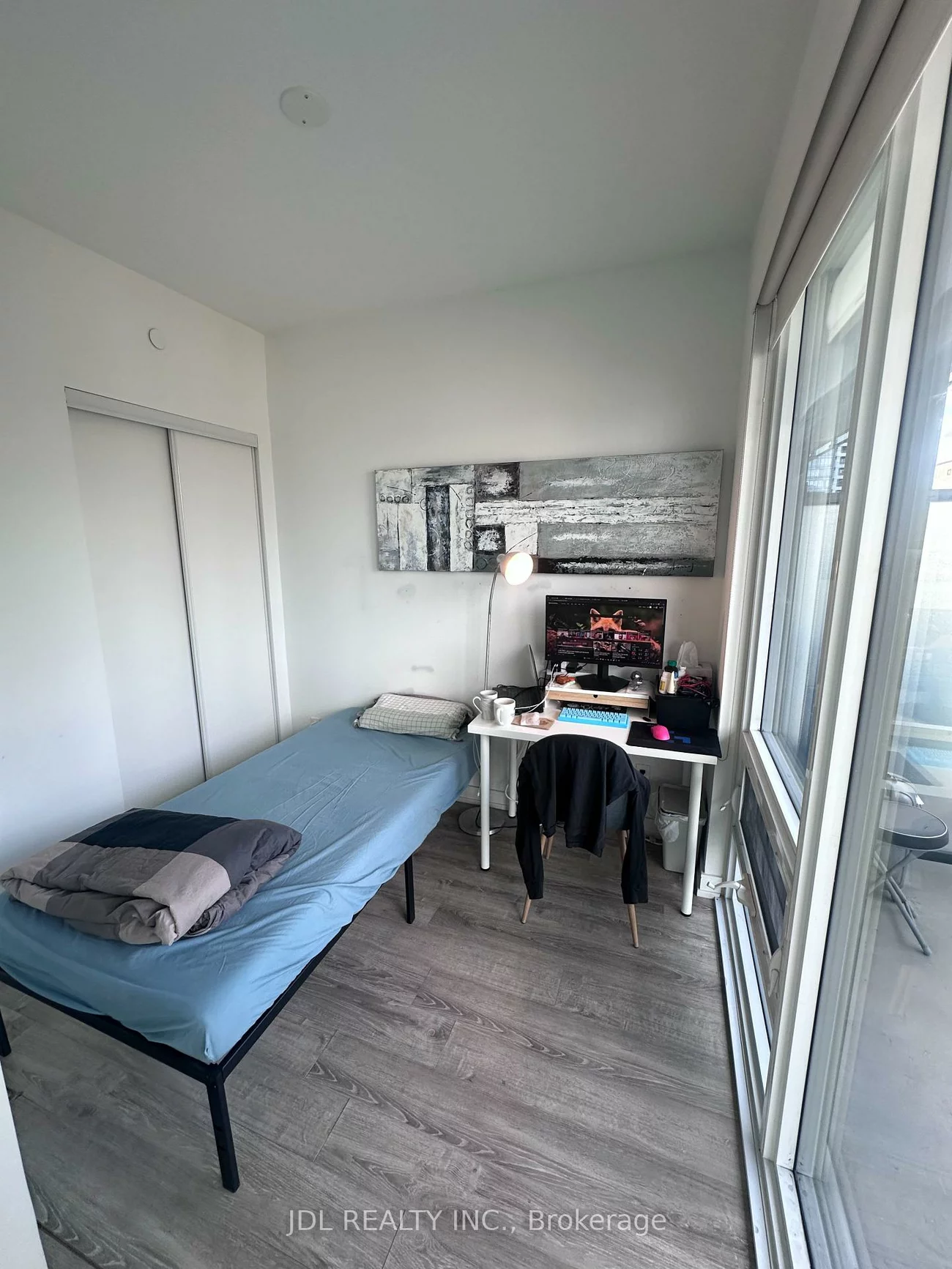 28, Wellesley, Church-Yonge Corridor, Toronto