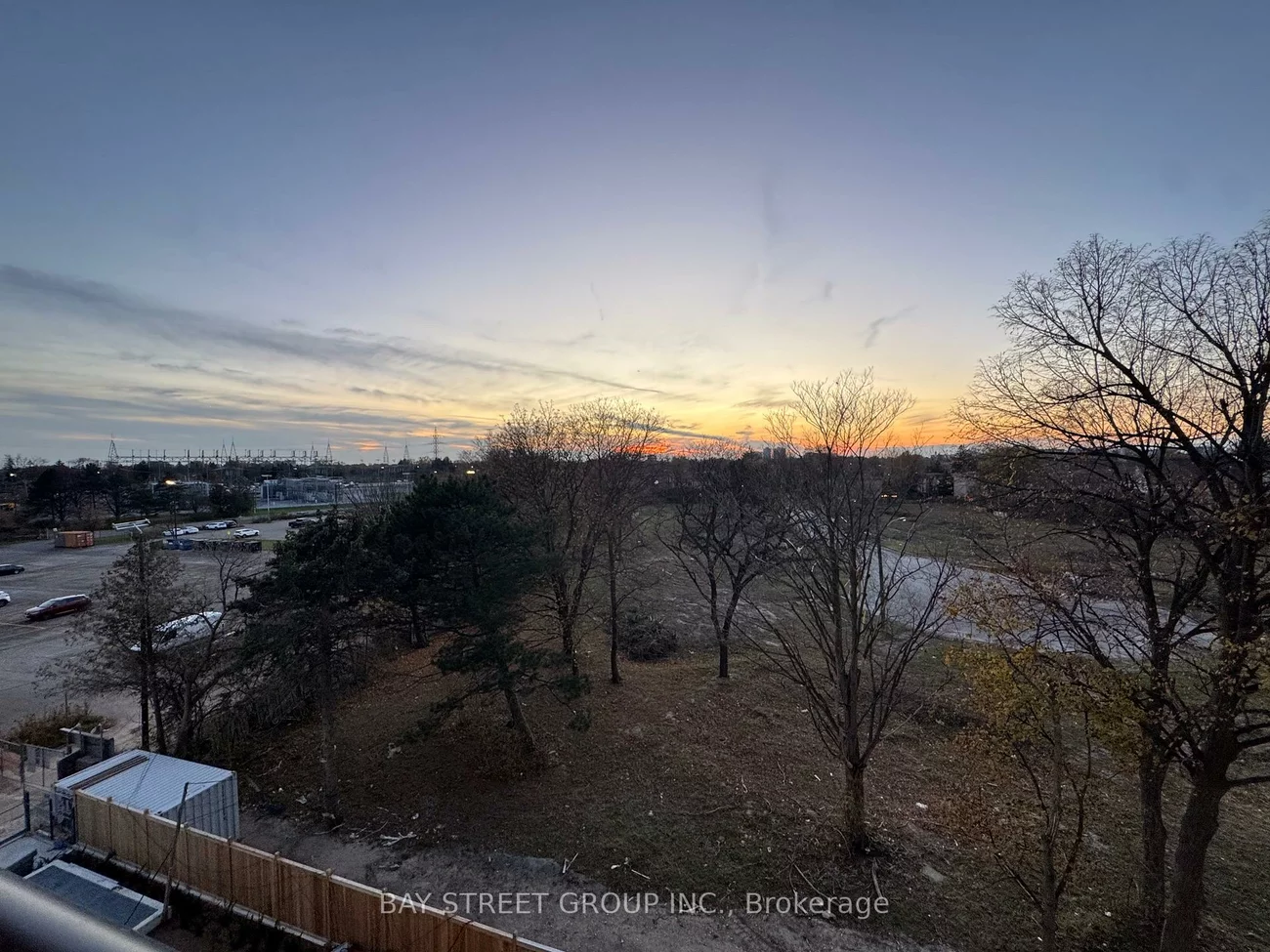 5858, Yonge, Newtonbrook West, Toronto