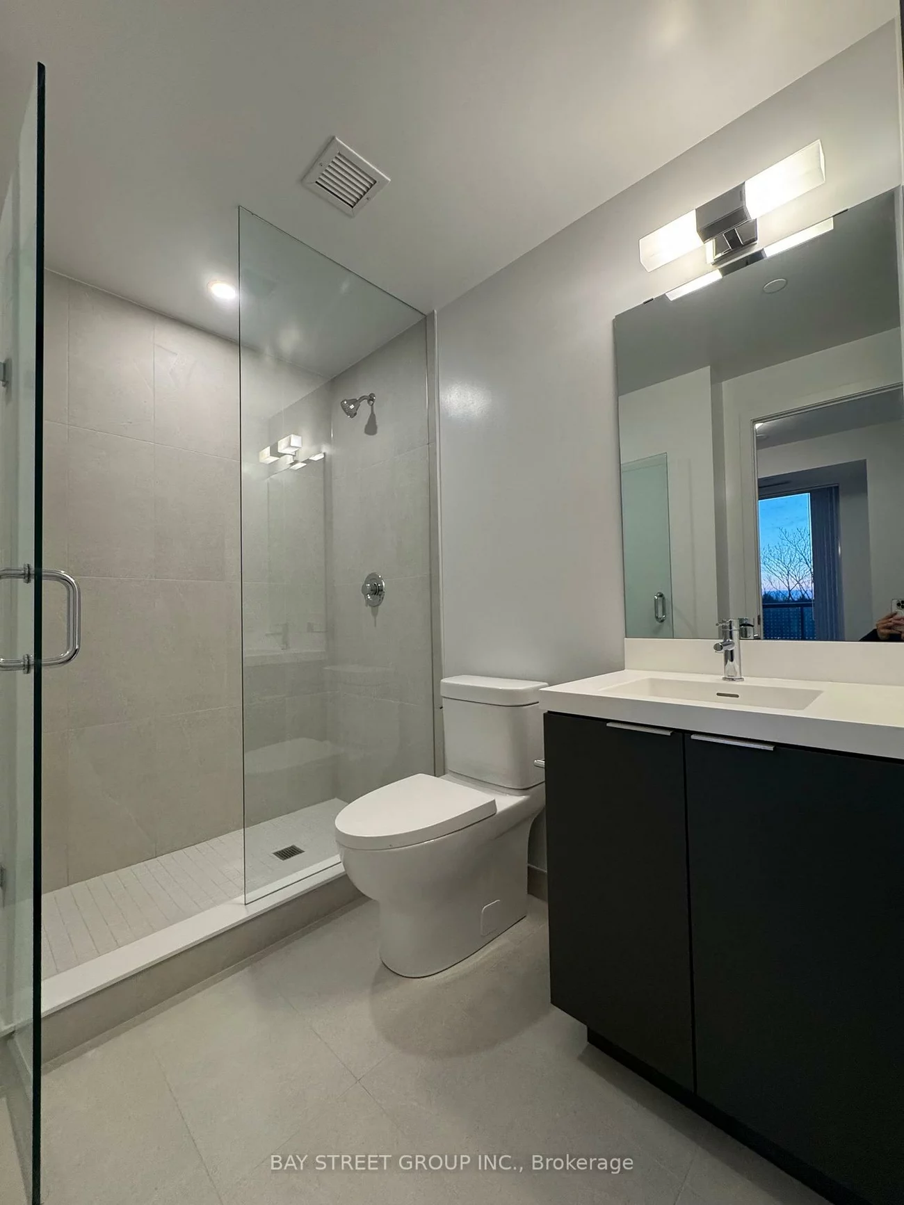 5858, Yonge, Newtonbrook West, Toronto