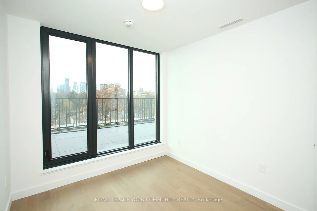 1720, Bayview, Mount Pleasant East, Toronto