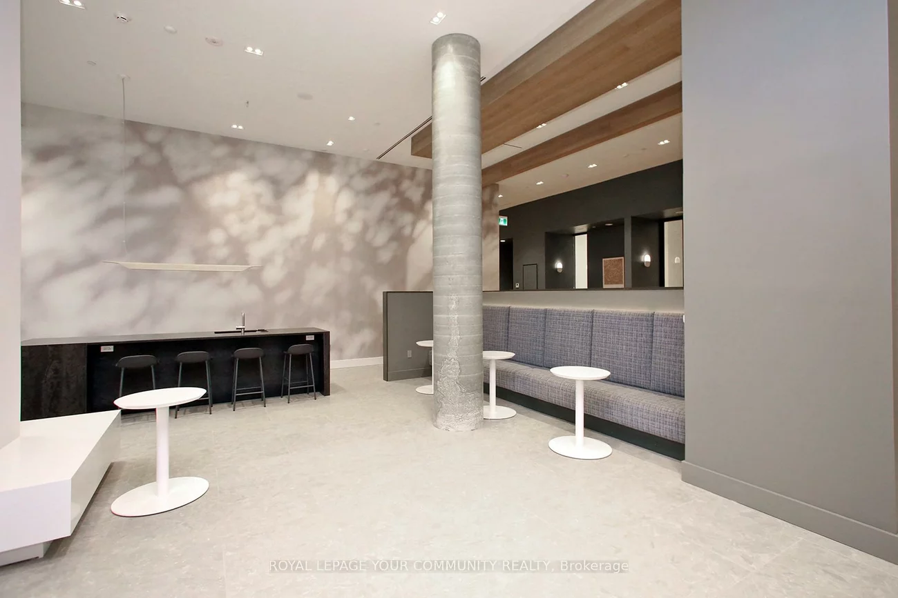 1720, Bayview, Mount Pleasant East, Toronto