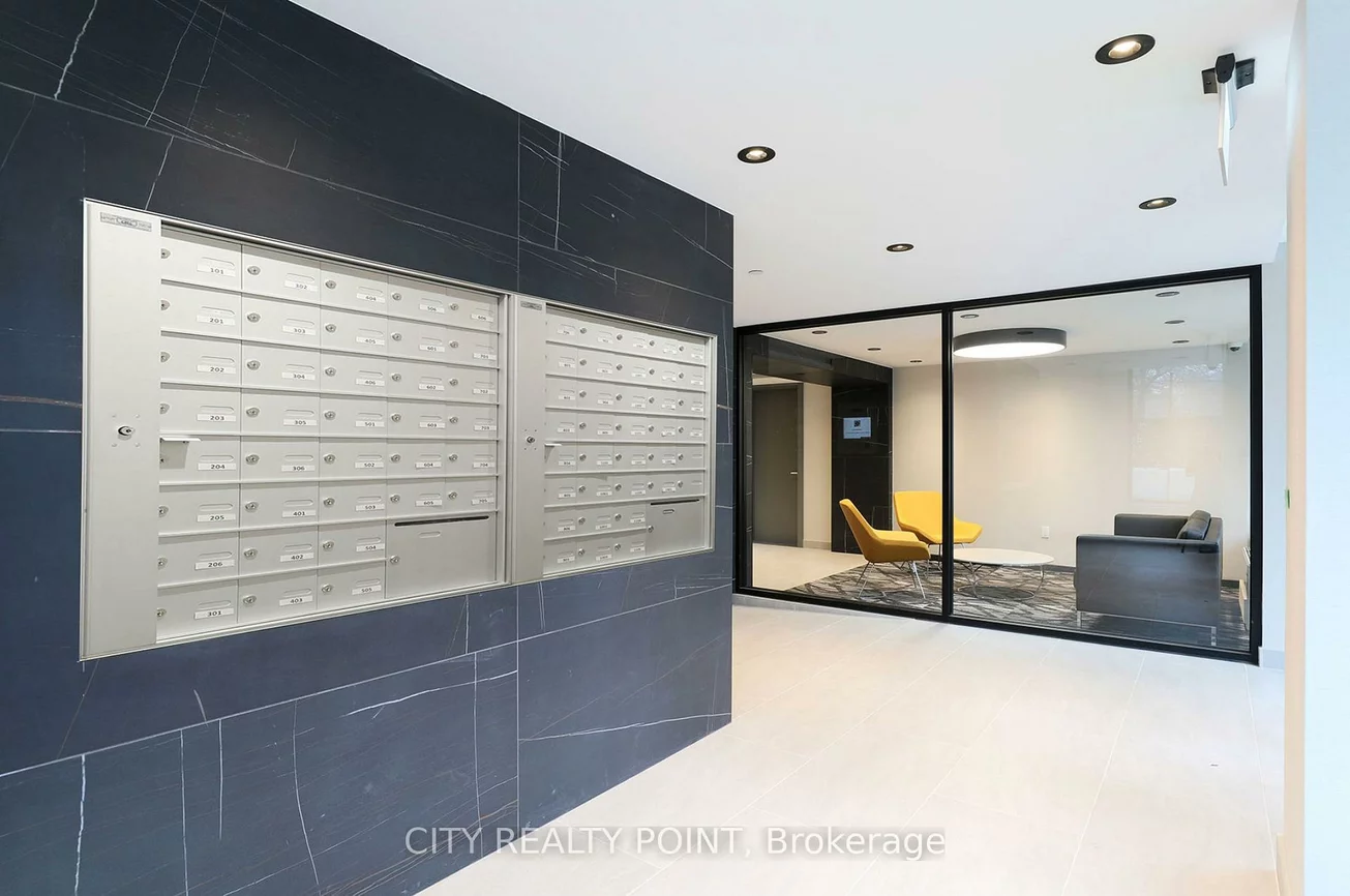 11, Walmer, Annex, Toronto