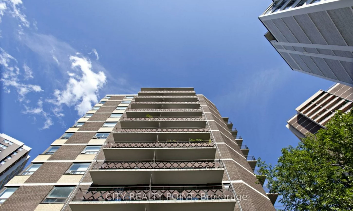 55, Isabella, Church-Yonge Corridor, Toronto