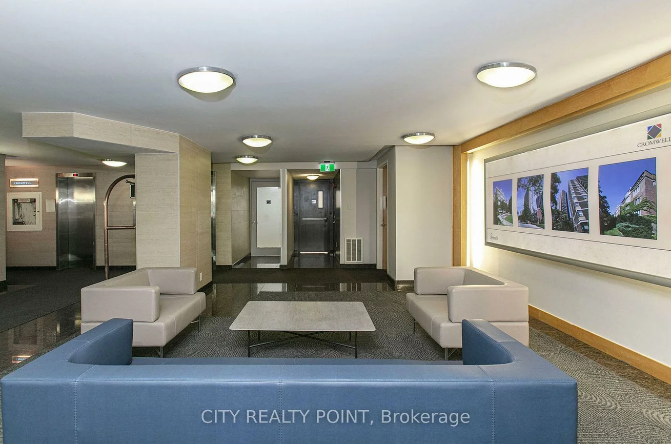 55, Isabella, Church-Yonge Corridor, Toronto