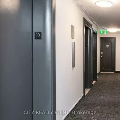 55, Isabella, Church-Yonge Corridor, Toronto