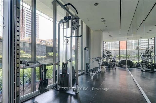 33, Charles, Church-Yonge Corridor, Toronto