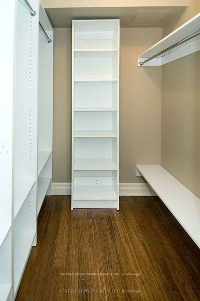 5, Concorde, Banbury-Don Mills, Toronto