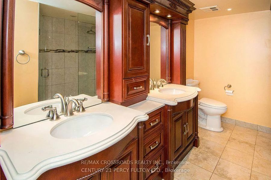 5, Concorde, Banbury-Don Mills, Toronto