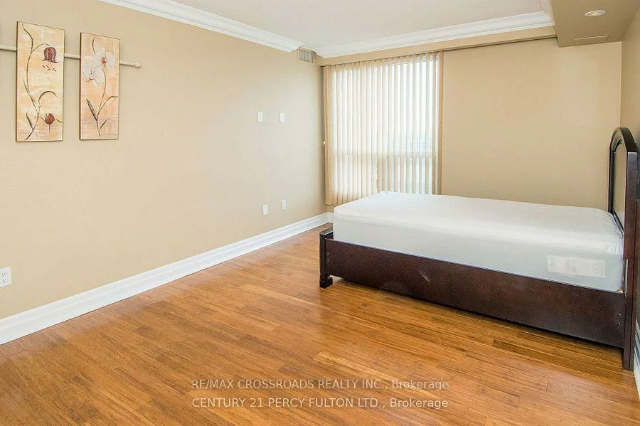 5, Concorde, Banbury-Don Mills, Toronto