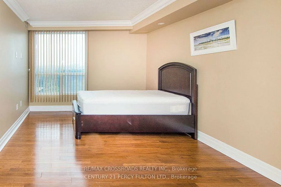 5, Concorde, Banbury-Don Mills, Toronto