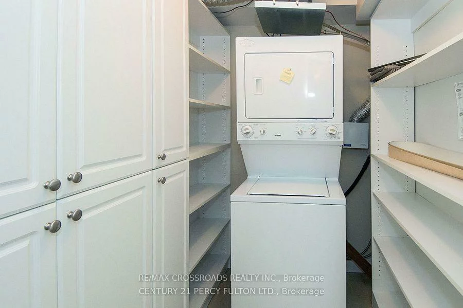 5, Concorde, Banbury-Don Mills, Toronto