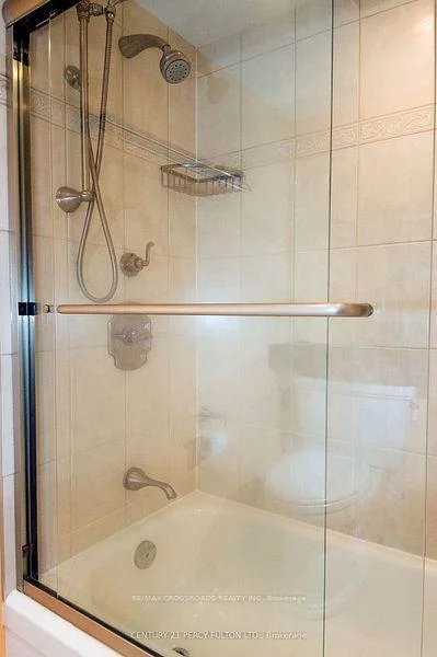 5, Concorde, Banbury-Don Mills, Toronto