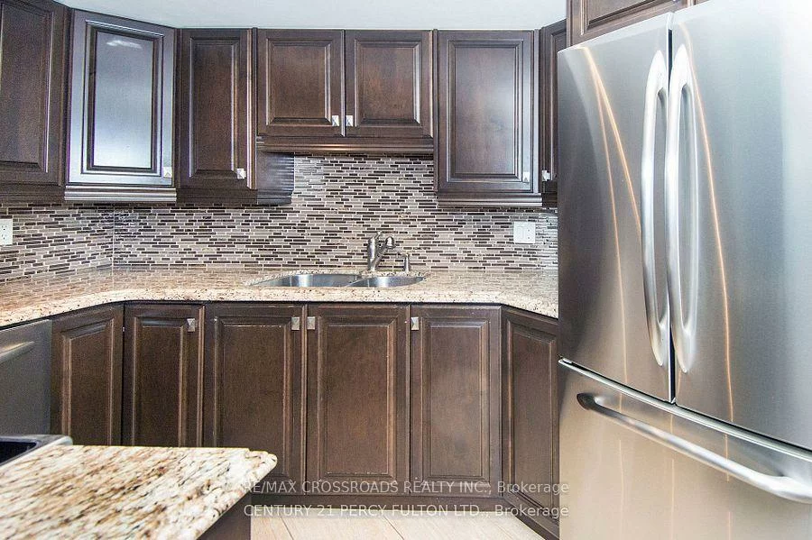 5, Concorde, Banbury-Don Mills, Toronto