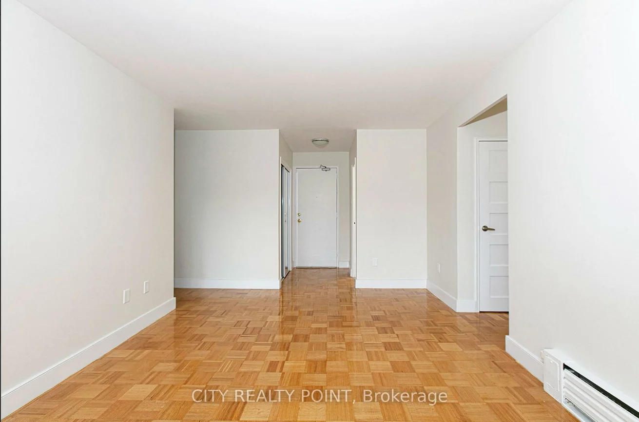 2, Grandstand, Thorncliffe Park, Toronto