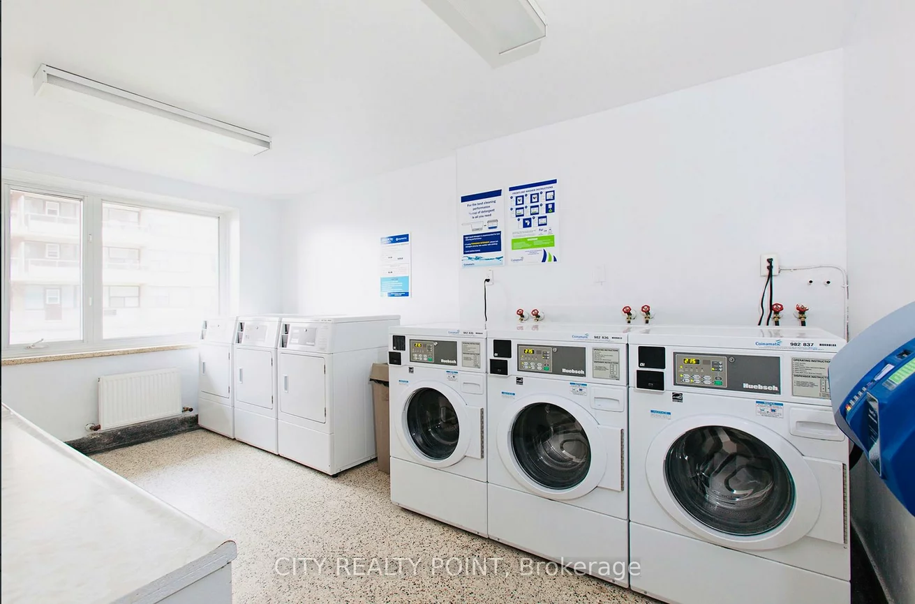 2, Grandstand, Thorncliffe Park, Toronto