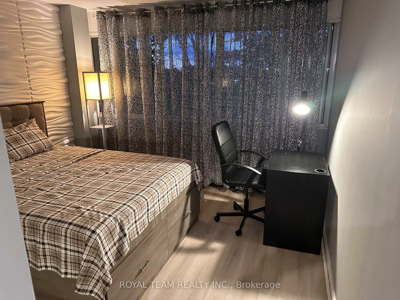 735, Don Mills, Flemingdon Park, Toronto