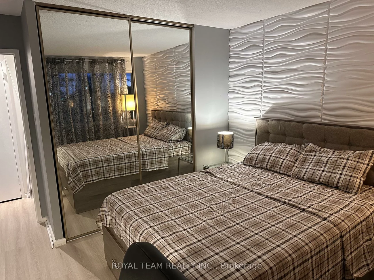 735, Don Mills, Flemingdon Park, Toronto