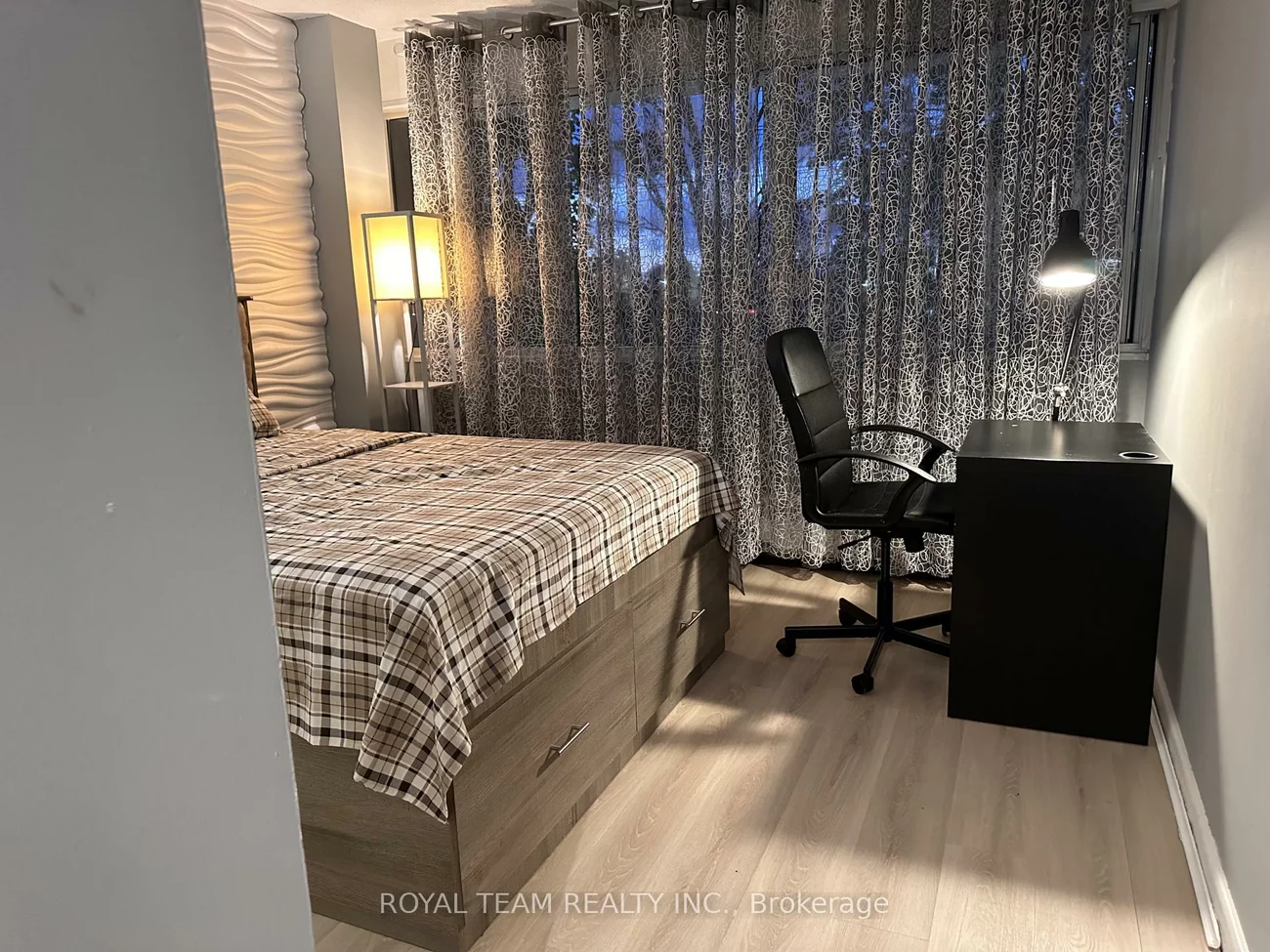 735, Don Mills, Flemingdon Park, Toronto