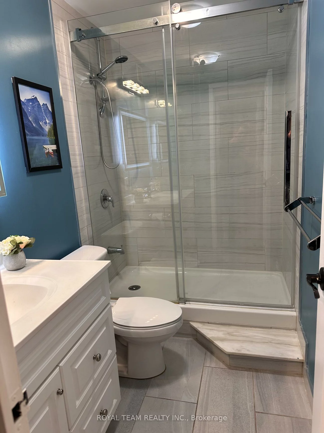 735, Don Mills, Flemingdon Park, Toronto