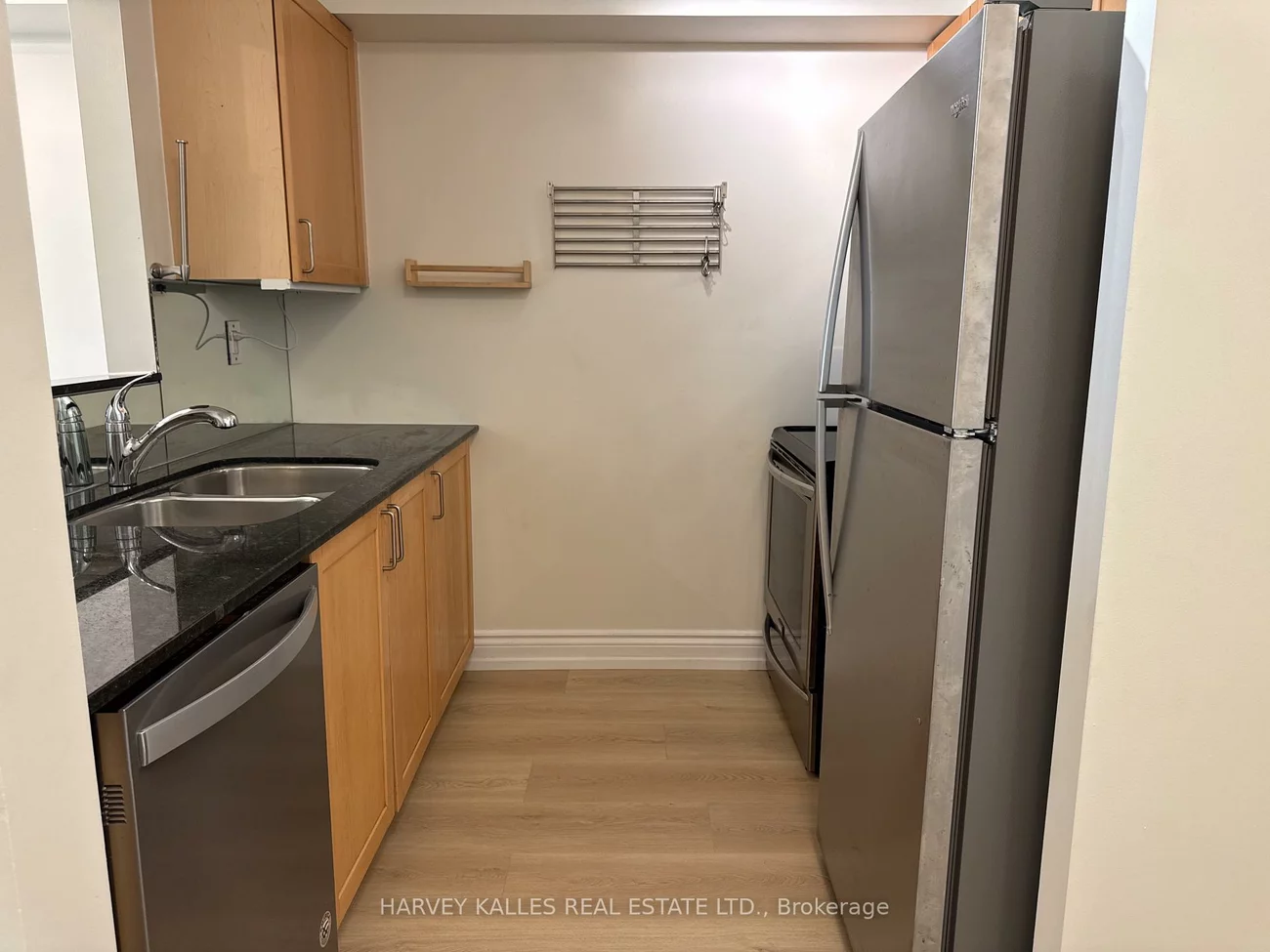 1, Balmoral, Yonge-St. Clair, Toronto