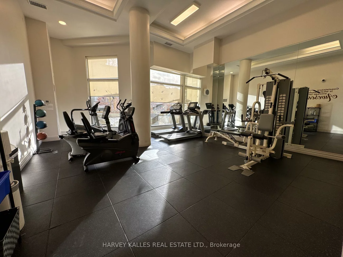 1, Balmoral, Yonge-St. Clair, Toronto