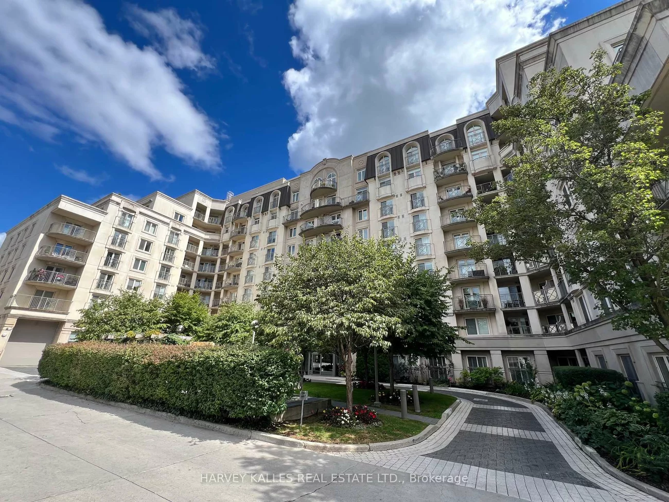 1, Balmoral, Yonge-St. Clair, Toronto