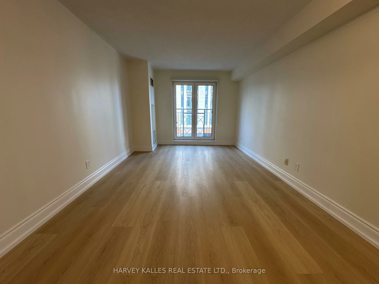 1, Balmoral, Yonge-St. Clair, Toronto