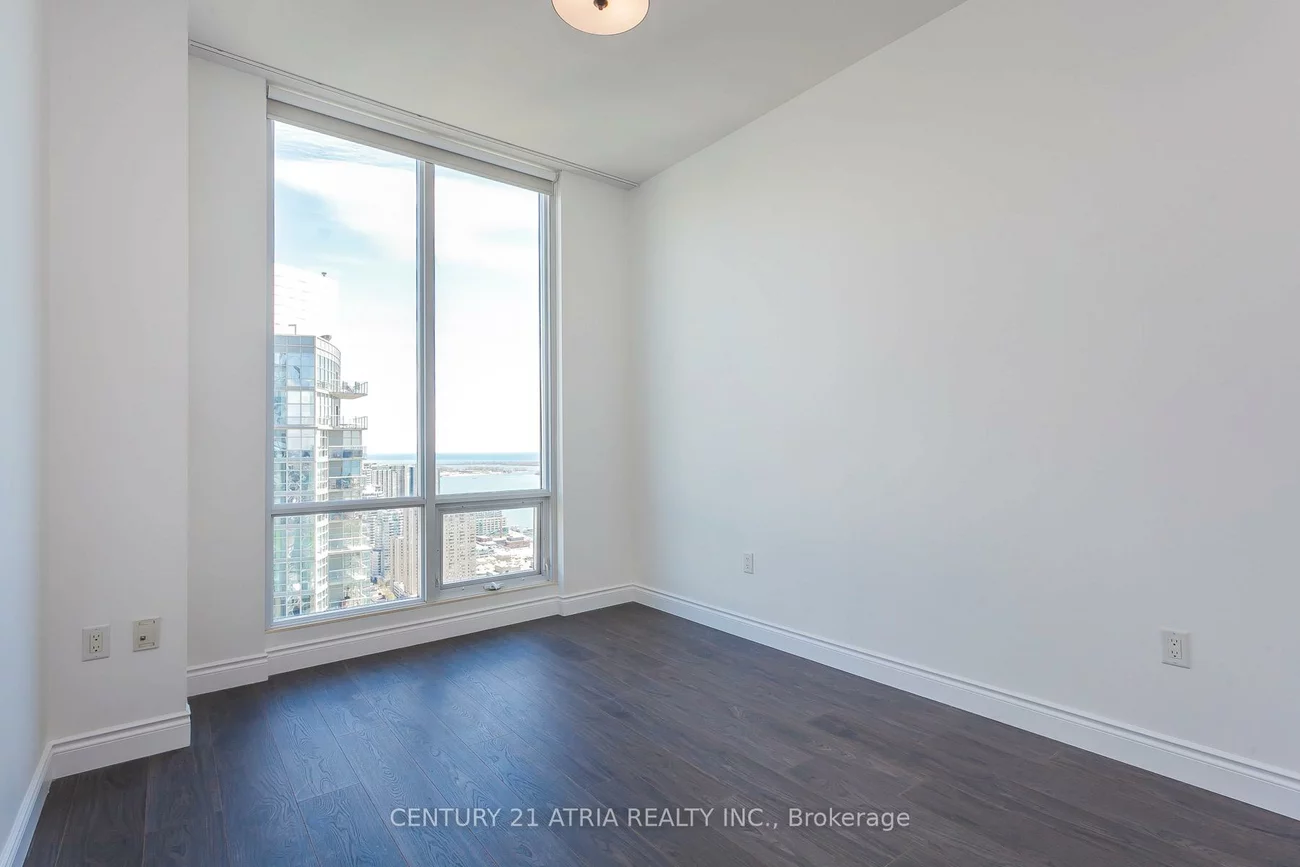 11, Brunel, Waterfront Communities C1, Toronto