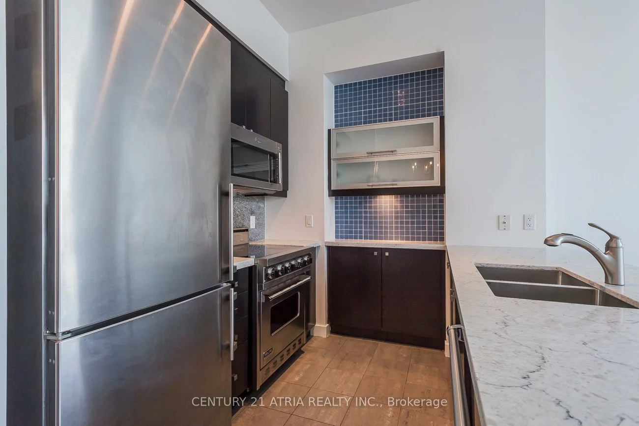 11, Brunel, Waterfront Communities C1, Toronto