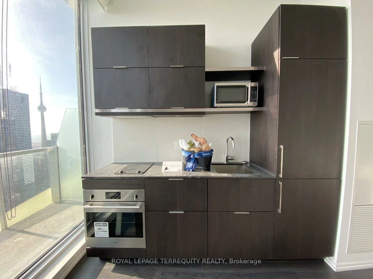 197, Yonge, Church-Yonge Corridor, Toronto