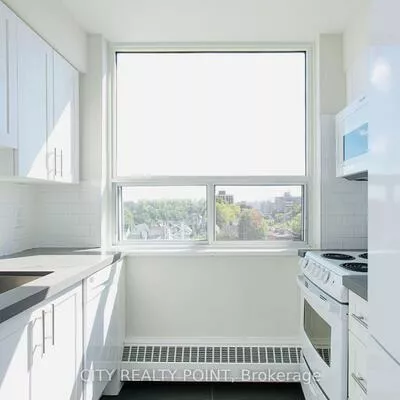 490, Eglinton, Mount Pleasant East, Toronto