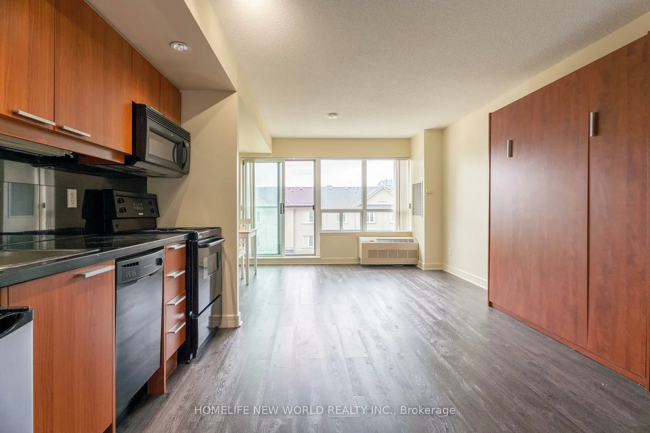 19, Avondale, Willowdale East, Toronto