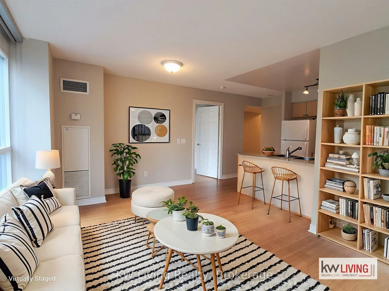 763, Bay, Bay Street Corridor, Toronto