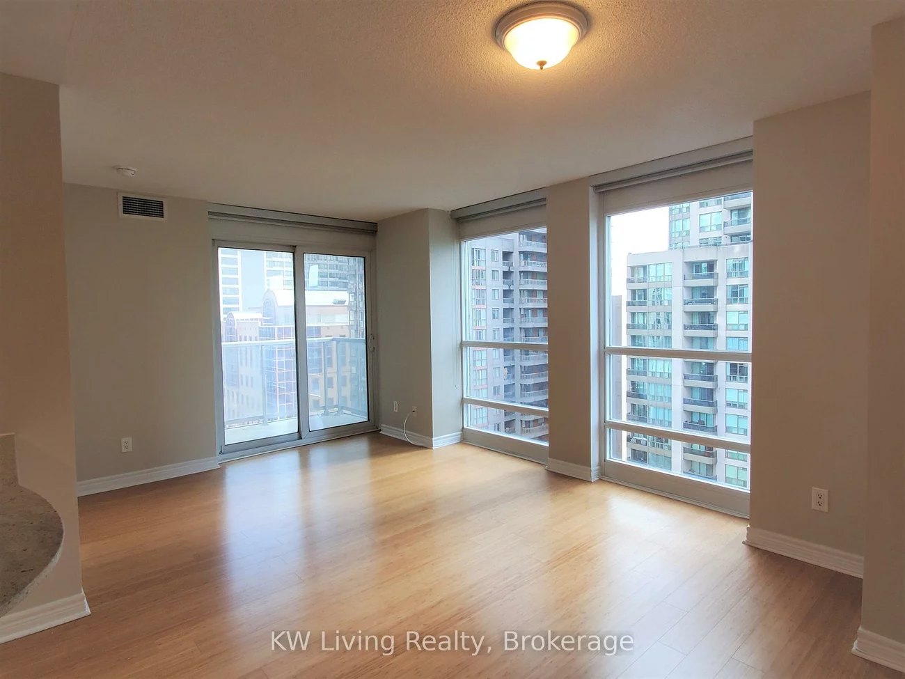 763, Bay, Bay Street Corridor, Toronto