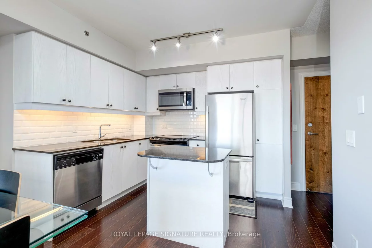 701, Sheppard, Clanton Park, Toronto