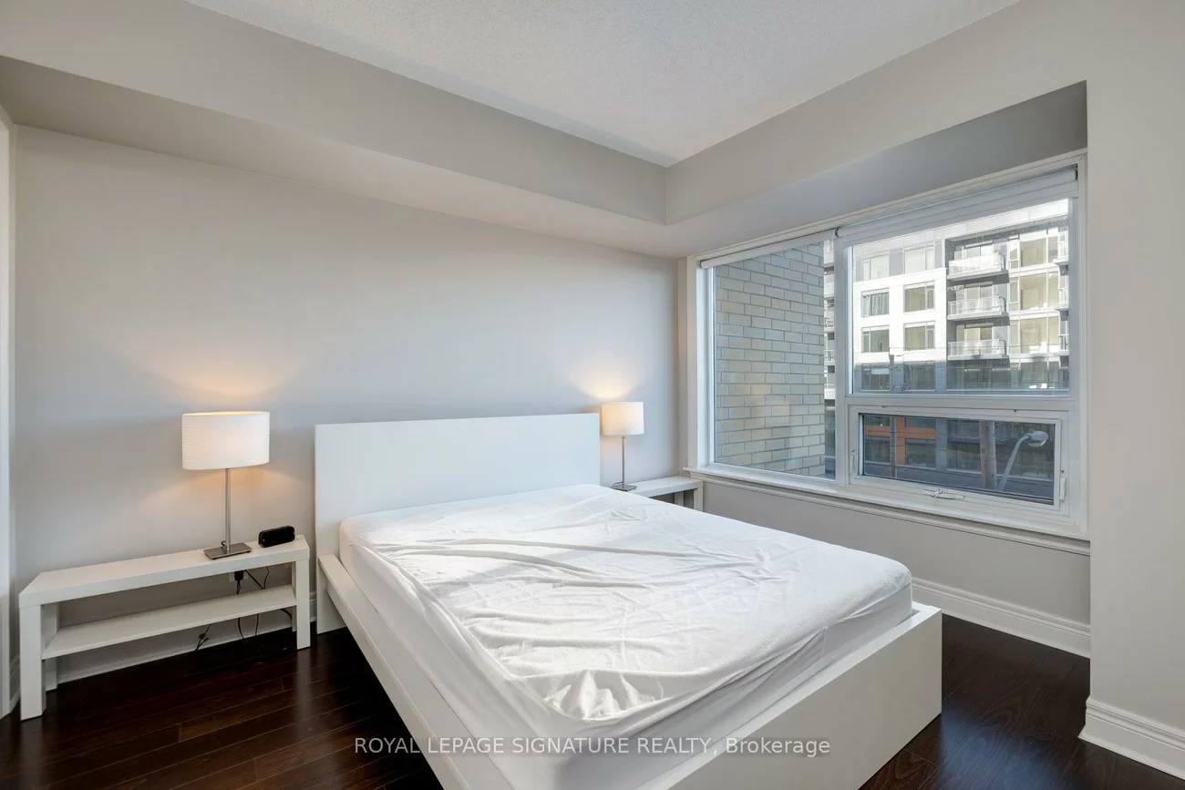 701, Sheppard, Clanton Park, Toronto